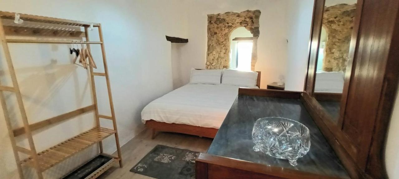 Casa Angolo Cantina Nel Castello Montegiovi ภายนอก รูปภาพ
